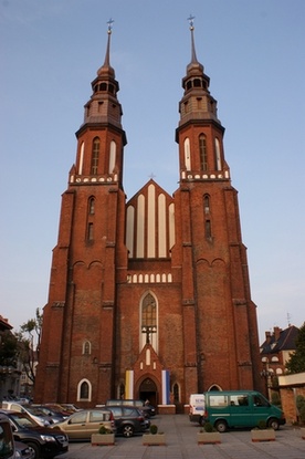 Kościół katedralny pw. Podwyższenia Krzyża Świętego w Opolu