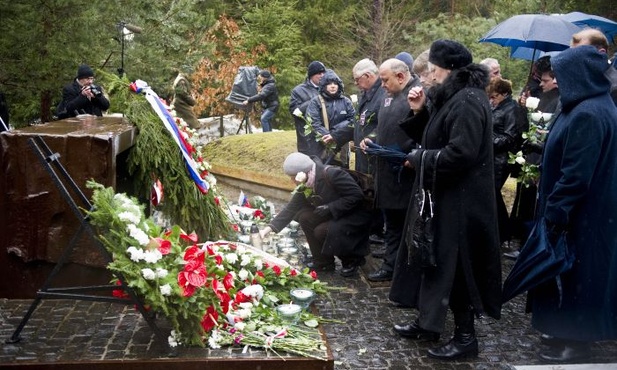 Katyń: 71 rocznica sowieckiej zbrodni