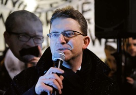 Grzegorz Braun, reżyser filmu „Eugenika”. Na razie film można oglądać tylko na pokazach autorskich.