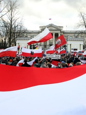 Demonstranci pod Belwederem 