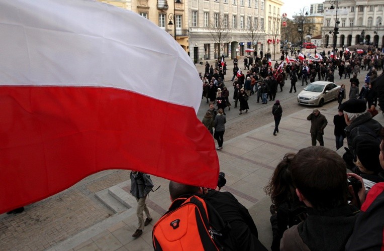 "Solidarni 2010": Protest przed Pałacem
