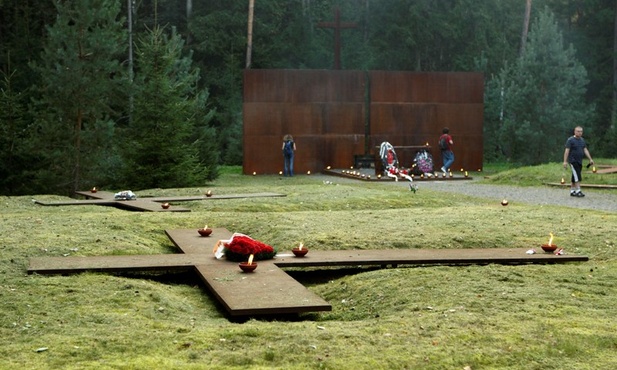 Katyń: Zabrzmiały słowa zmarłego prezydenta