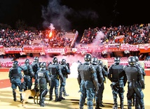 Od najgorszej strony pokazali się stadionowi chuligani z Polski na meczu Polska–Litwa w Kownie 27 marca br.