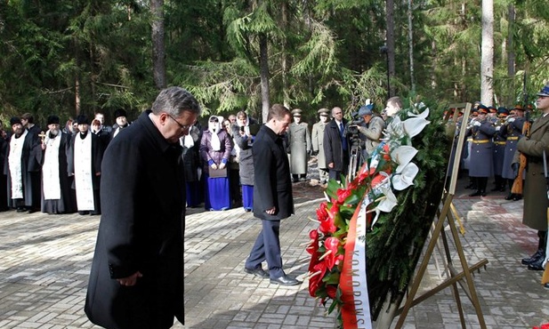 Pochylili głowy przed rozstrzelanymi