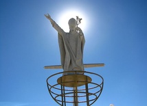 Papieskie pomniki w Ameryce Łacińskiej