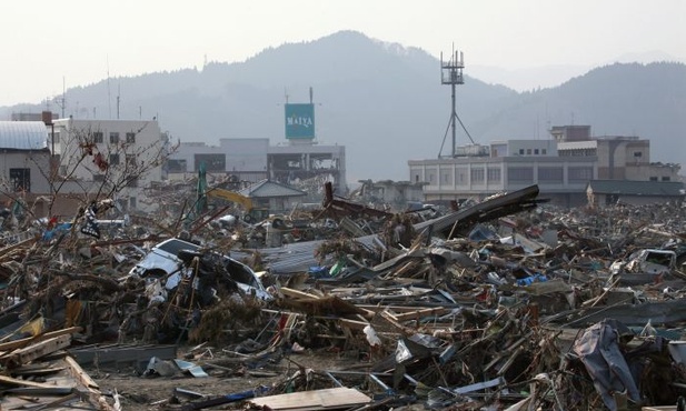 Japonia: Podatek na odbudowę kraju?