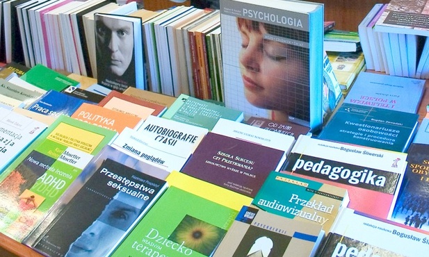 Książkowy problem z VAT-em