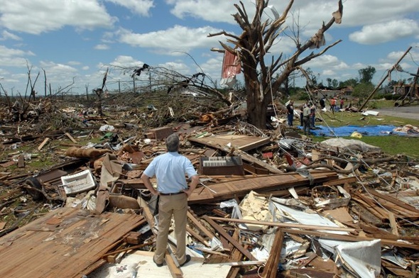 USA: Tornado zabiło co najmniej 295 osób 