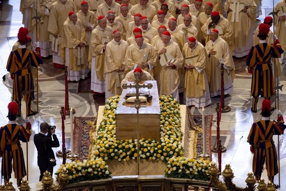 Ciało Jana Pawła II w kaplicy św. Sebastiana
