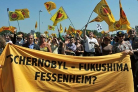 Przeciwnicy budowania elektrowni jądrowych w Niemczech protestowali w 25. rocznicę wybuchu w Czarnobylu