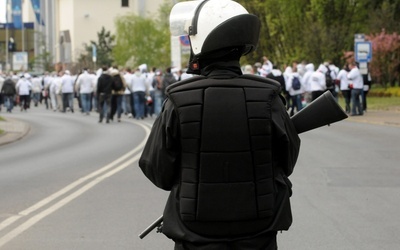 Policja wróci na stadiony? 