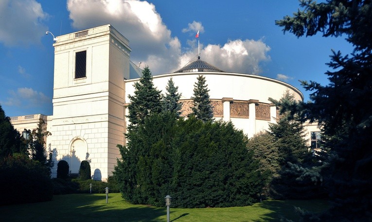Sejm o zakazie handlu w niedzielę