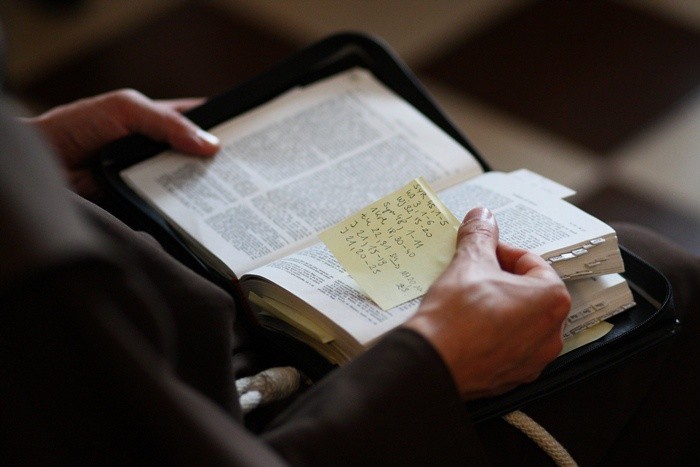 Francja: Pismo Święte dla młodych