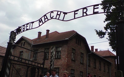 "Arbeit macht frei" pospawane