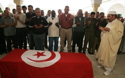 ONZ: W Tunezji zginęło ok. 300 osób