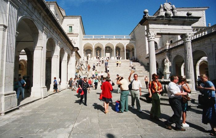 Biegiem na Monte Cassino