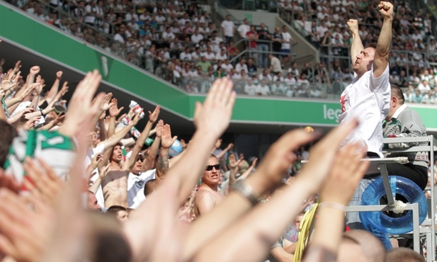 Stadiony Lecha i Legii jednak zamknięte