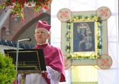 Abp Damian Zimoń w Piekarach Śląskich