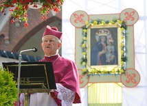 Abp Damian Zimoń w Piekarach Śląskich