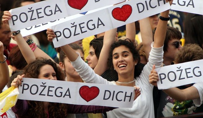 Papa mi te volimo. Koniec. kropka.