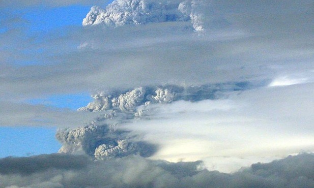 Chile: Wybuch wulkanu Puyehue