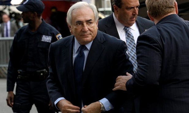 Strauss-Kahn się nie przyznaje