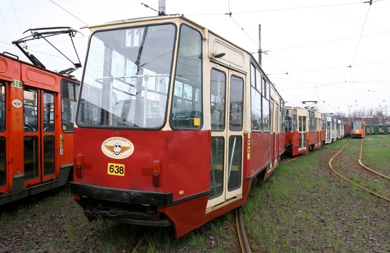 Mundurowi śledzą tramwaje