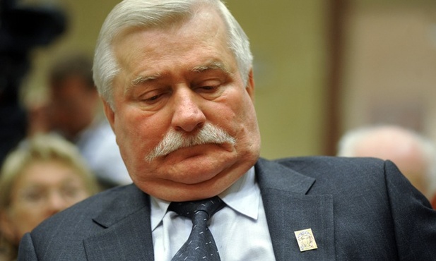 Lech Wałęsa będzie musiał poleżeć