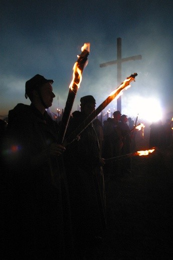 Posłowie ocenzurowali historię harcerstwa