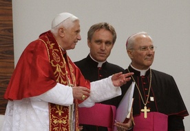 "Benedykt XVI nigdy nie żałował decyzji o ustąpieniu"