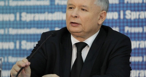 PiS: Znów nad nami biało-czerwona