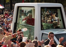 Papież na prąd nie pojedzie