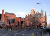 Google udostępni zbiory British Library