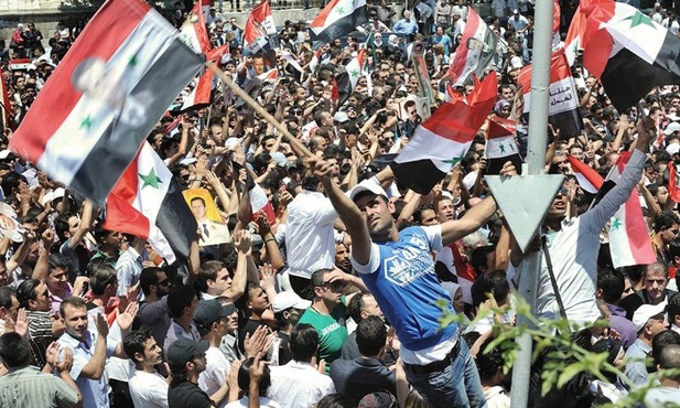 Syria: Tysiące popierają Asada