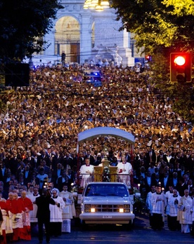 Eucharystia otwiera nas na bliźnich