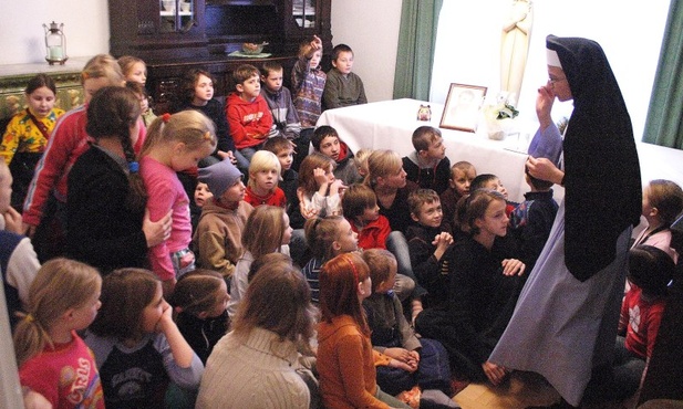 Blaski i cienie katechizacji w szkole