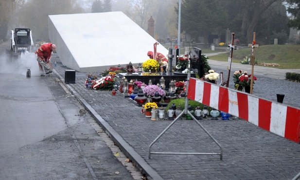 Nie chcą pomnika smoleńskiego