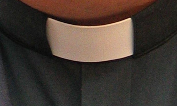Pedofil-ksiądz zabija w ofierze wiarę