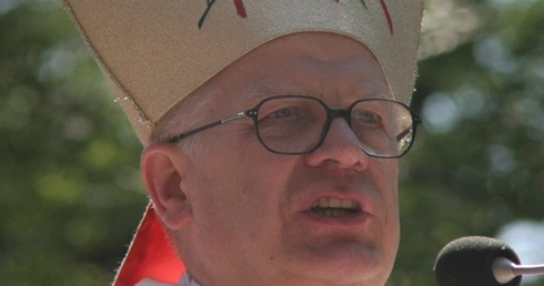 Nie dajmy się oderwać od Maryi