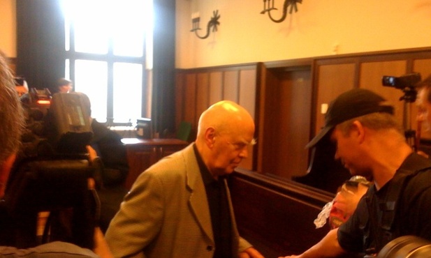  Rymkiewicz ma przeprosić wydawcę GW  