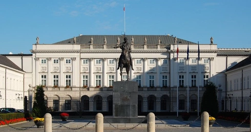 Kwiaty pod Pałacem
