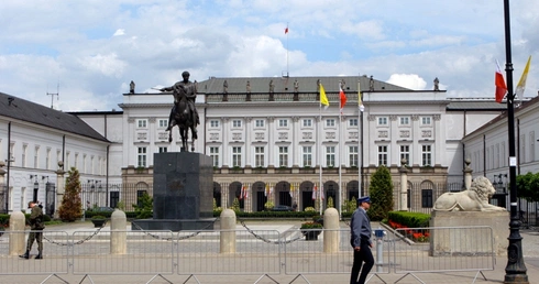 Kontrowersyjne ułaskawienie - dwie dymisje