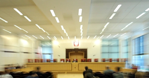 "Zabierz babci dowód - będziesz miał dwa głosy"