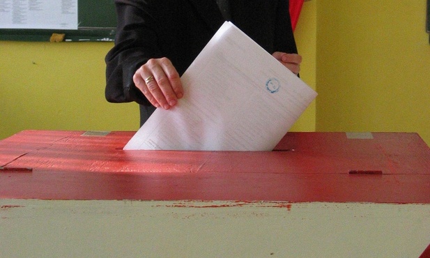Karty wyborcze u podejrzanego o zabójstwo