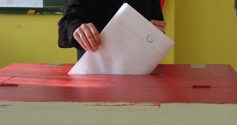 Karty wyborcze u podejrzanego o zabójstwo