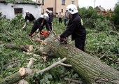 Nawałnice uszkodziły 1000 budynków