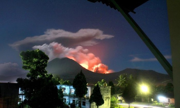 Kolejna erupcja wulkanu na Celebes