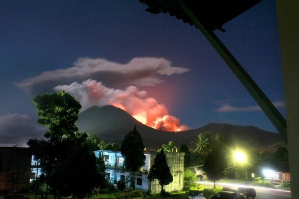 Kolejna erupcja wulkanu na Celebes
