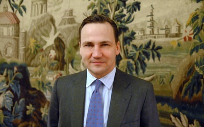 Sikorski sądzi się z "Faktem"