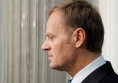 Tusk: Rodziny nie poznają wcześniej raportu Millera